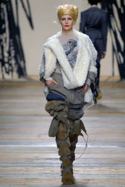 Look 14